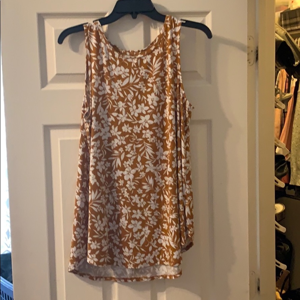 Mustard color luxe swing top